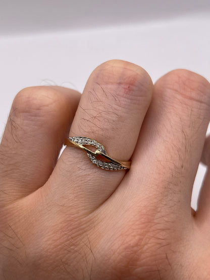 9ct gold diamond ring