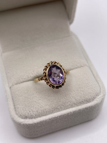 9ct gold amethyst ring