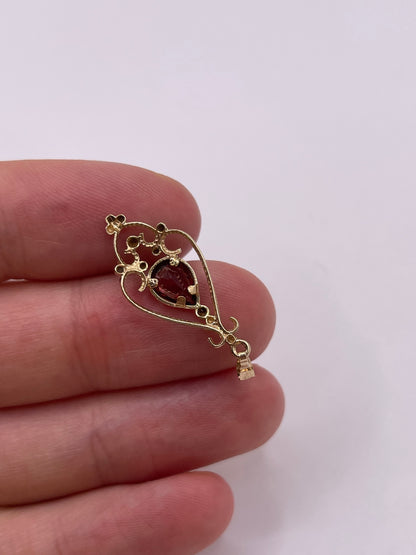 9ct gold garnet pendant