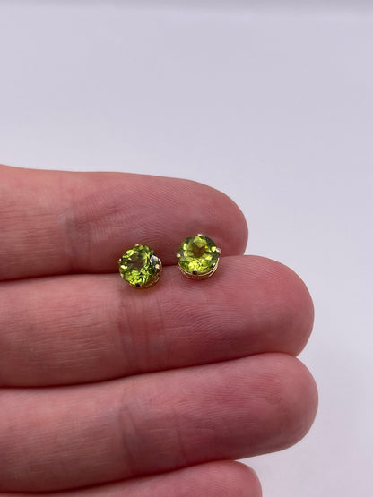 9ct gold peridot earrings