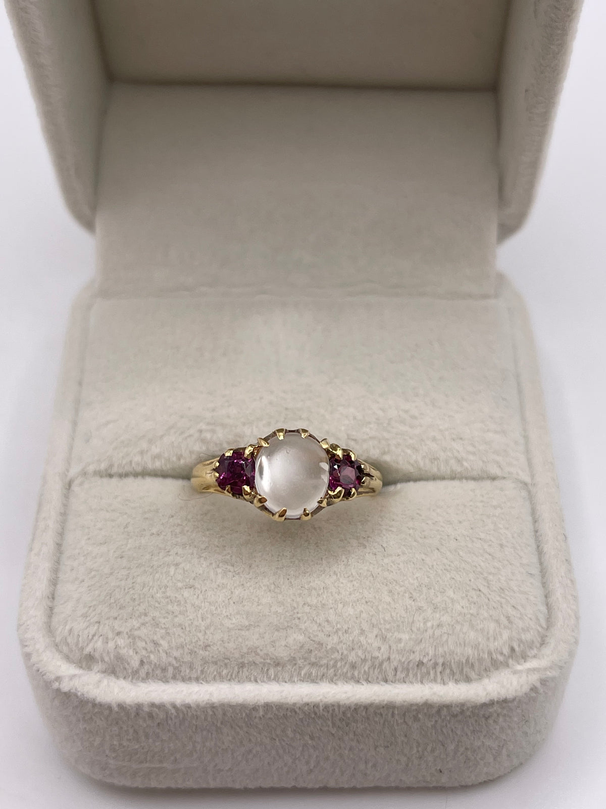 Antique 18ct gold moonstone and garnet ring