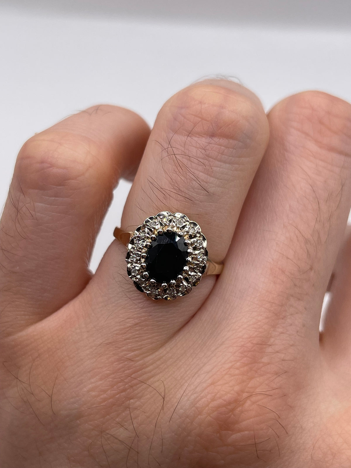 9ct gold sapphire and diamond ring
