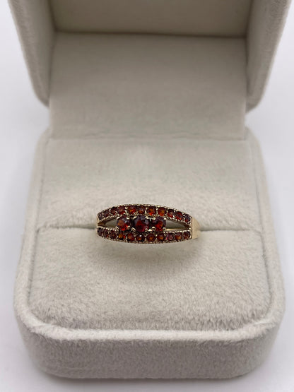 9ct gold garnet cluster ring