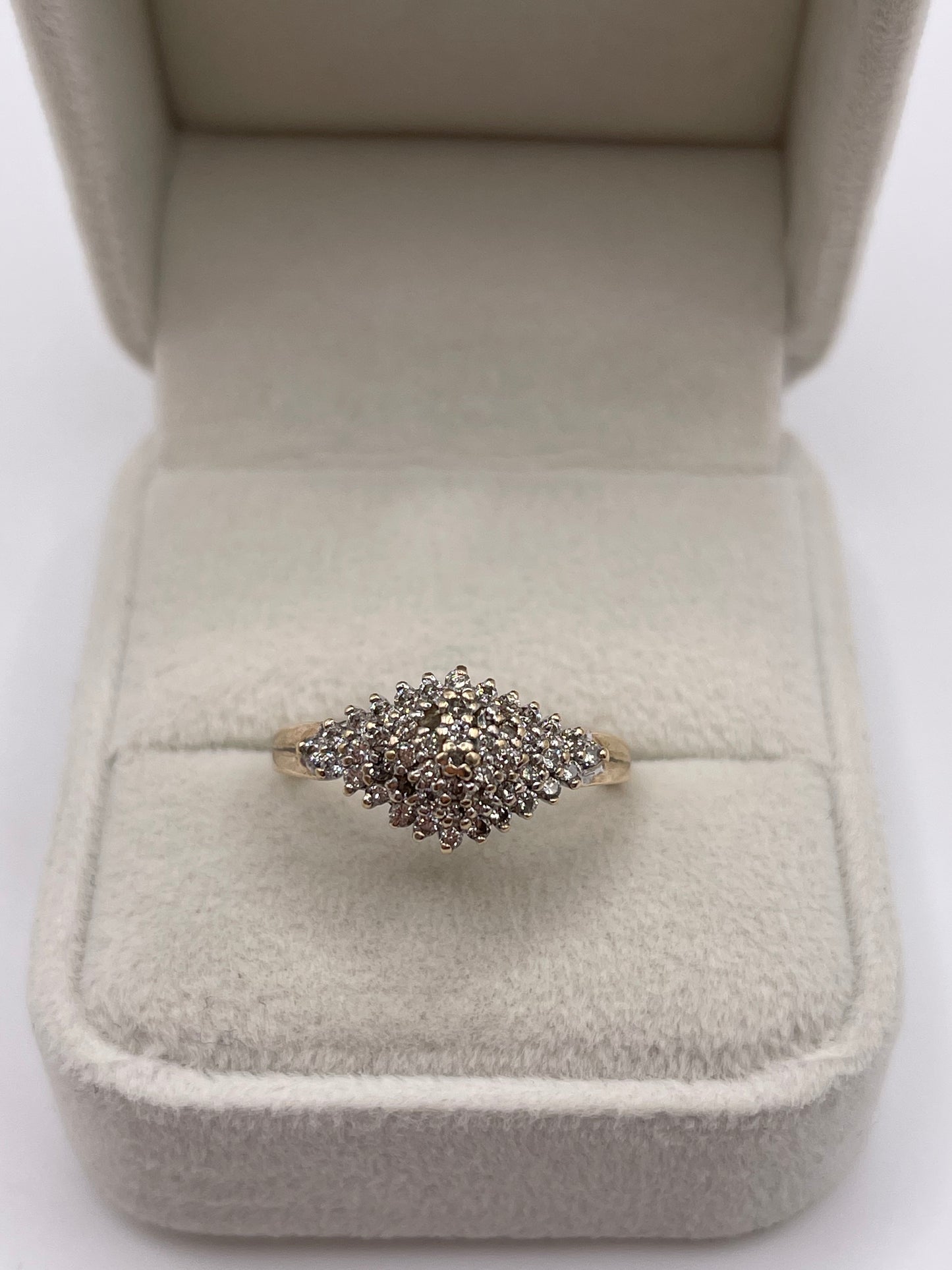 9ct gold diamond cluster ring