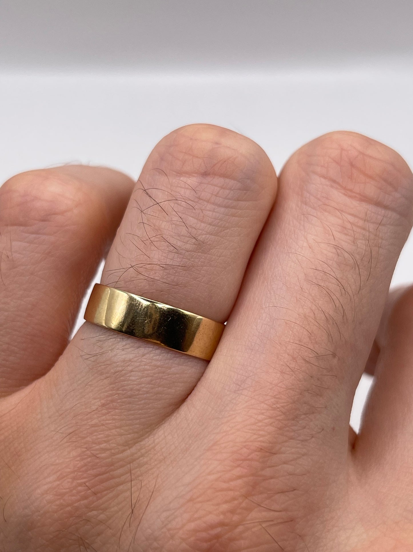 9ct gold band