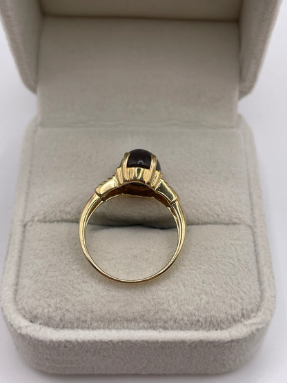 9ct gold grey moonstone ring