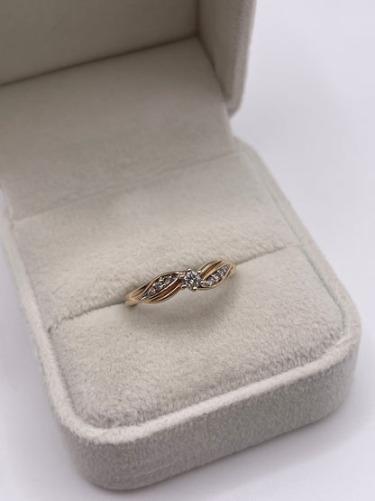 9ct gold diamond ring