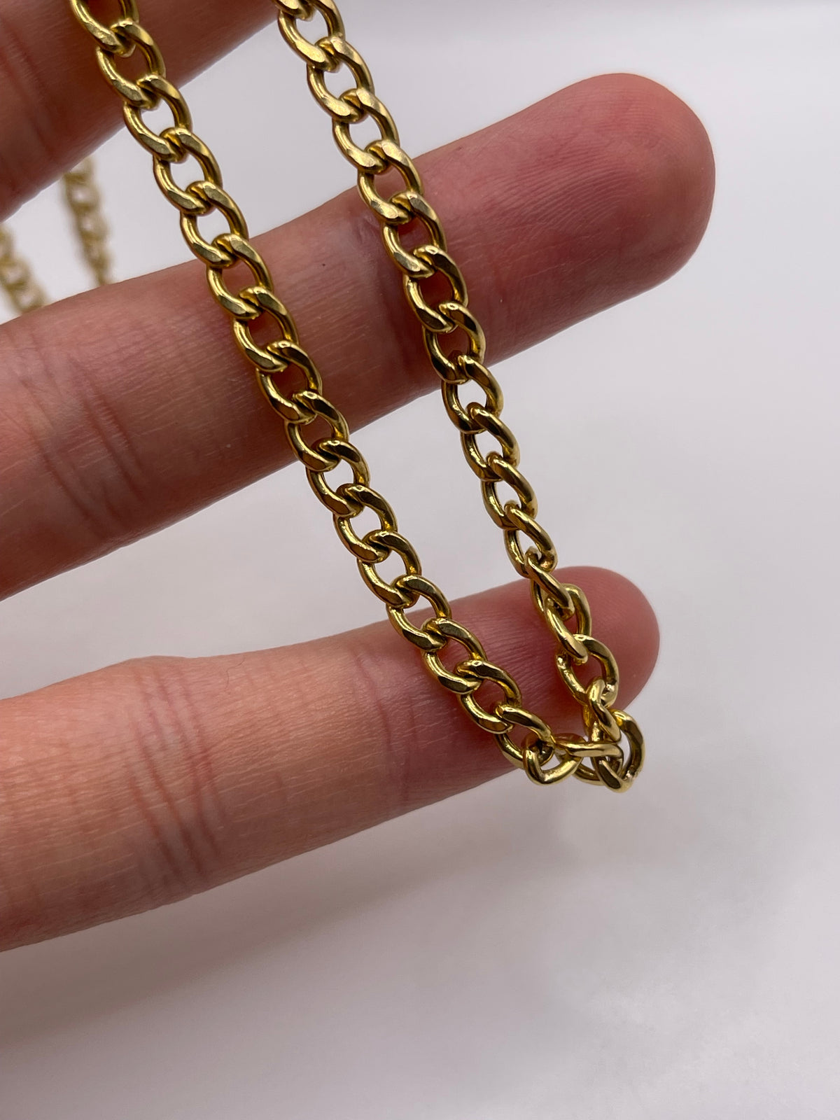 9ct gold chain 595