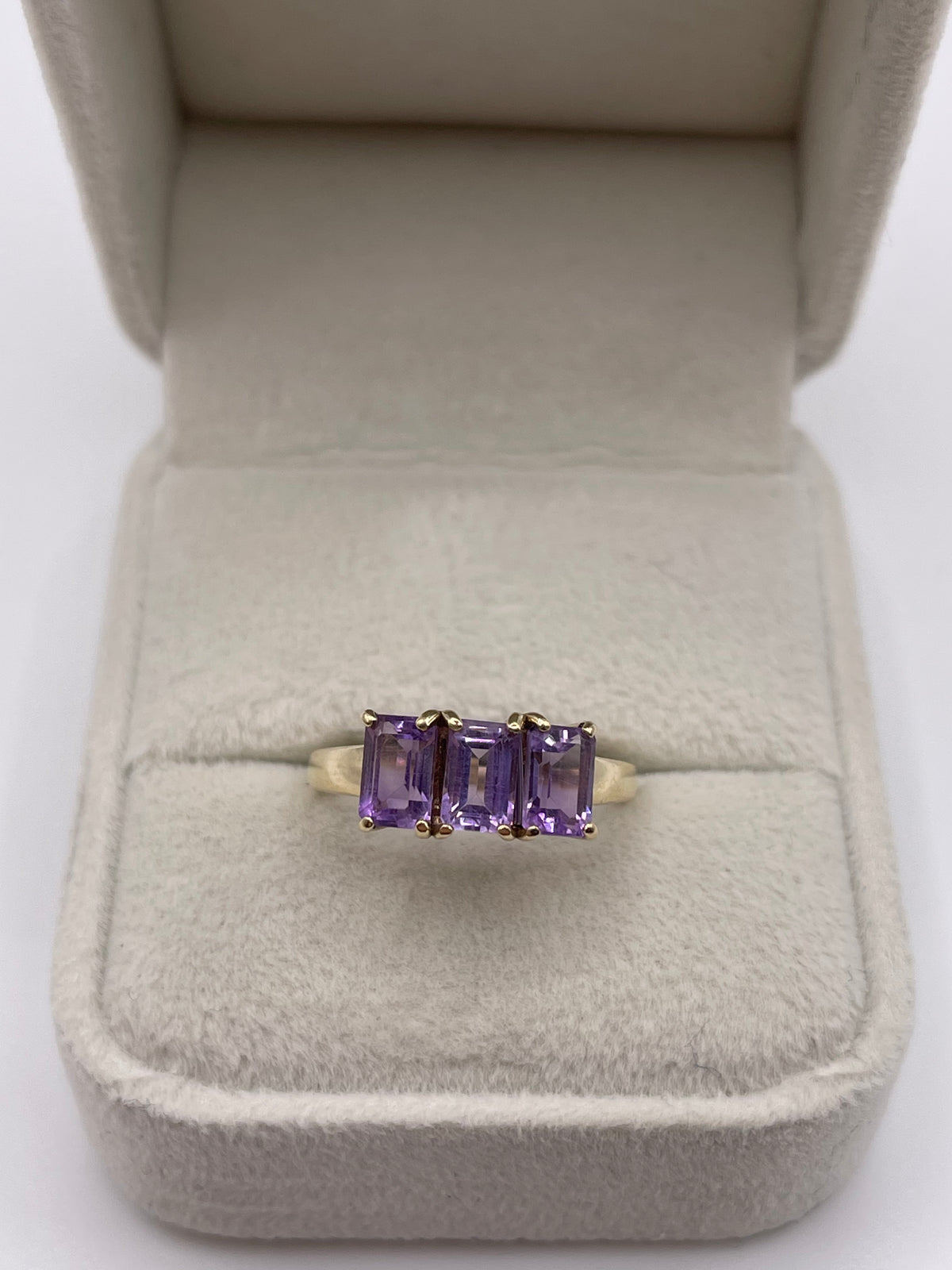 9ct gold amethyst ring