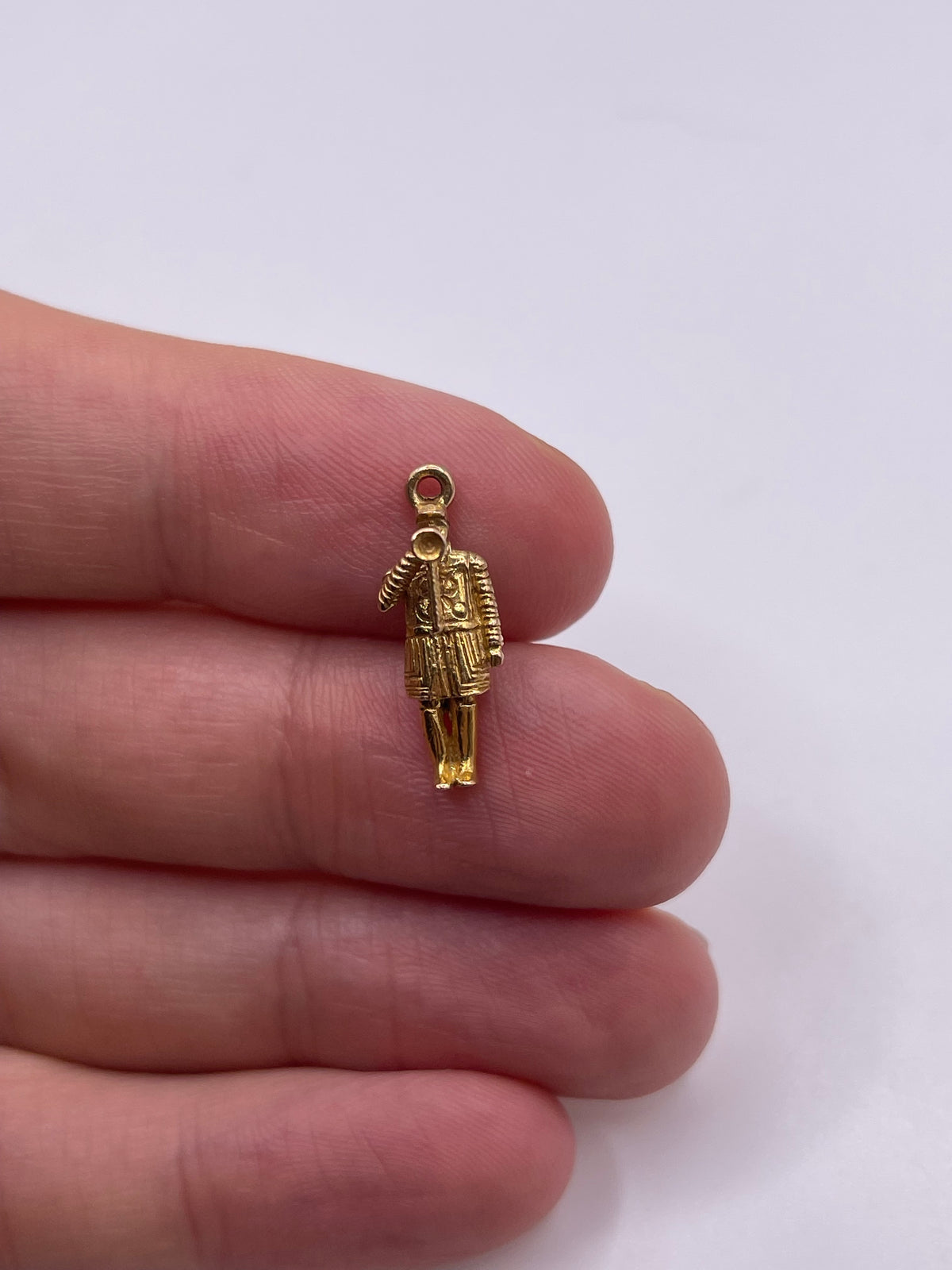 9ct gold bugle boy charm