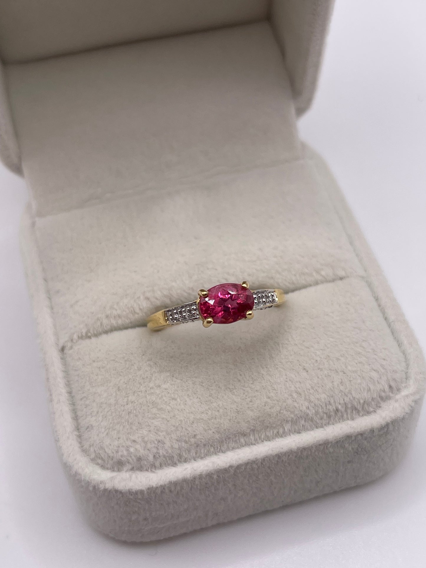 18ct gold tourmaline and diamond ring