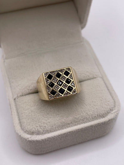 9ct gold sapphire and diamond cluster ring