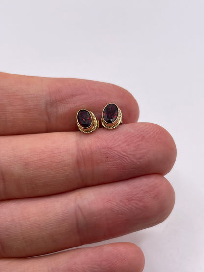 9ct gold garnet earrings