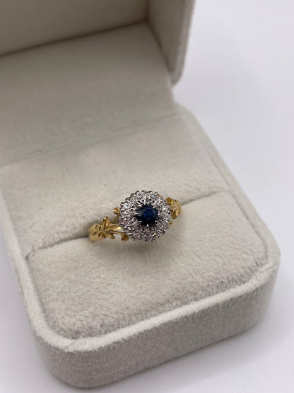 18ct gold sapphire and diamond ring