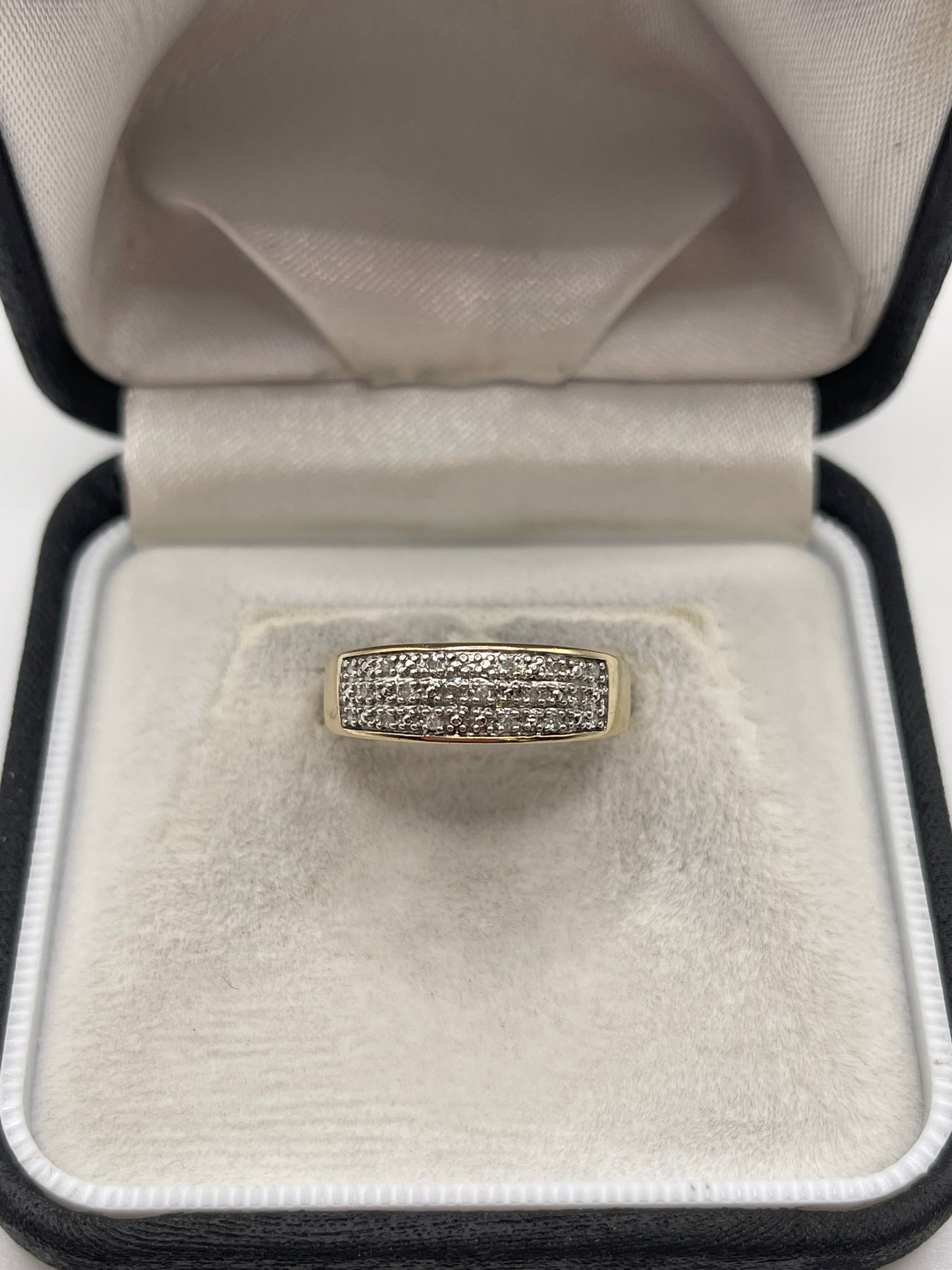 9ct gold diamond cluster ring