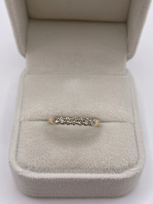 9ct gold diamond ring