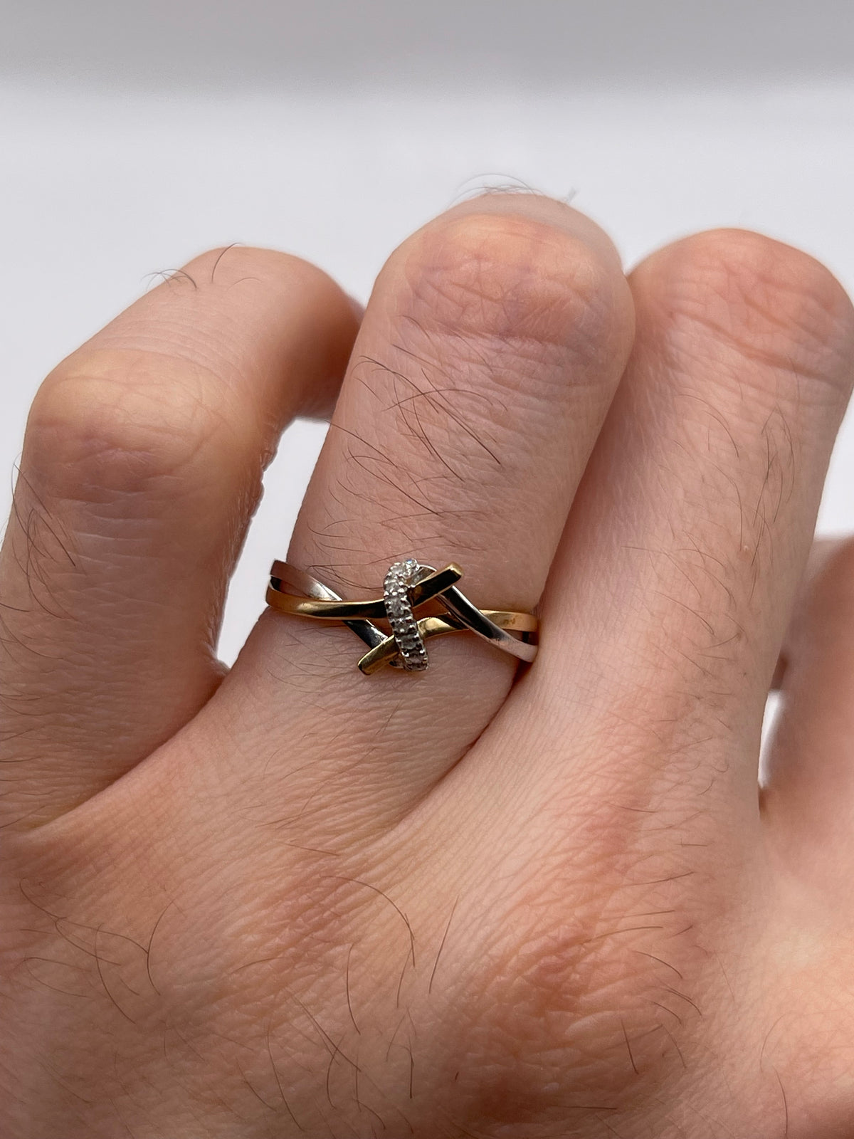 9ct two tone gold diamond ring