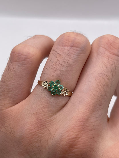 9ct gold emerald cluster ring