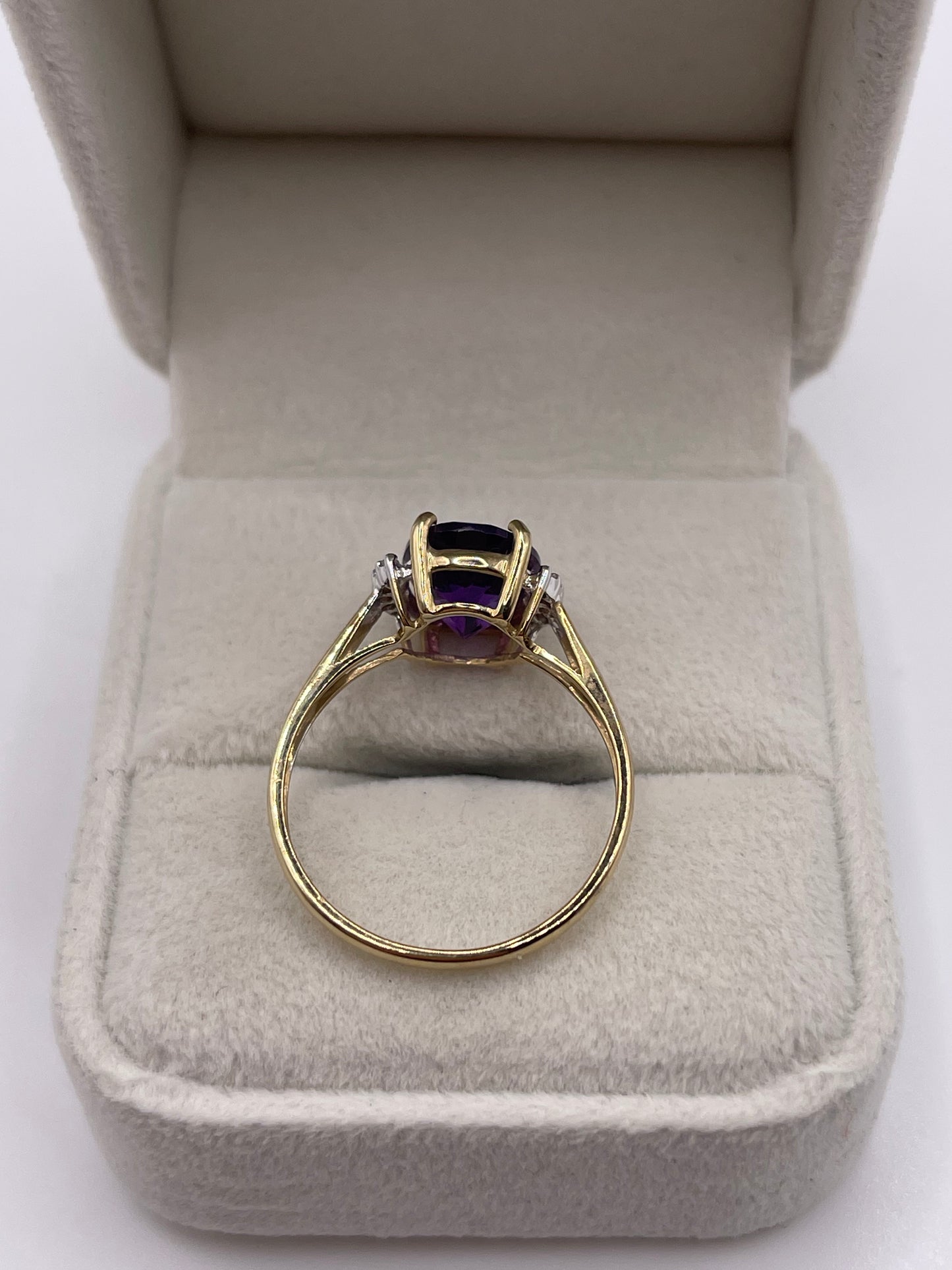 9ct gold amethyst and diamond ring