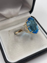 Load image into Gallery viewer, 9ct gold blue topaz ring
