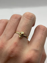 Load image into Gallery viewer, 9ct gold skull ring
