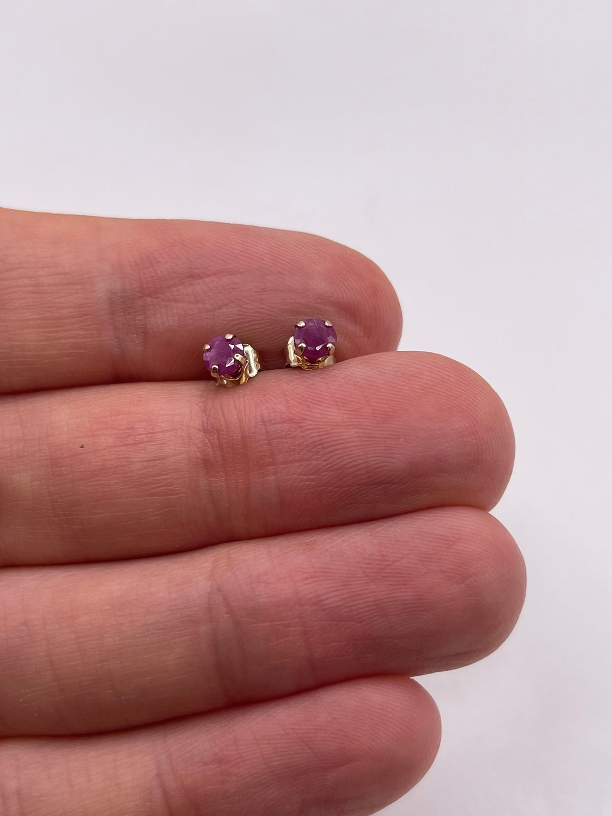 9ct gold ruby earrings
