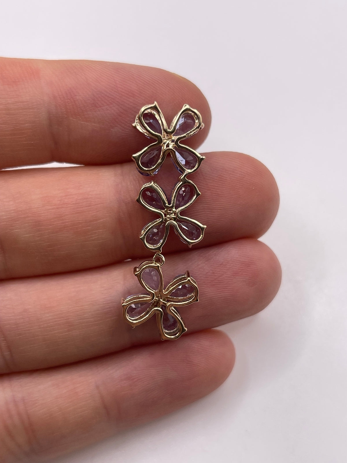 9ct gold tanzanite pendant