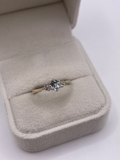 9ct gold aquamarine and diamond ring