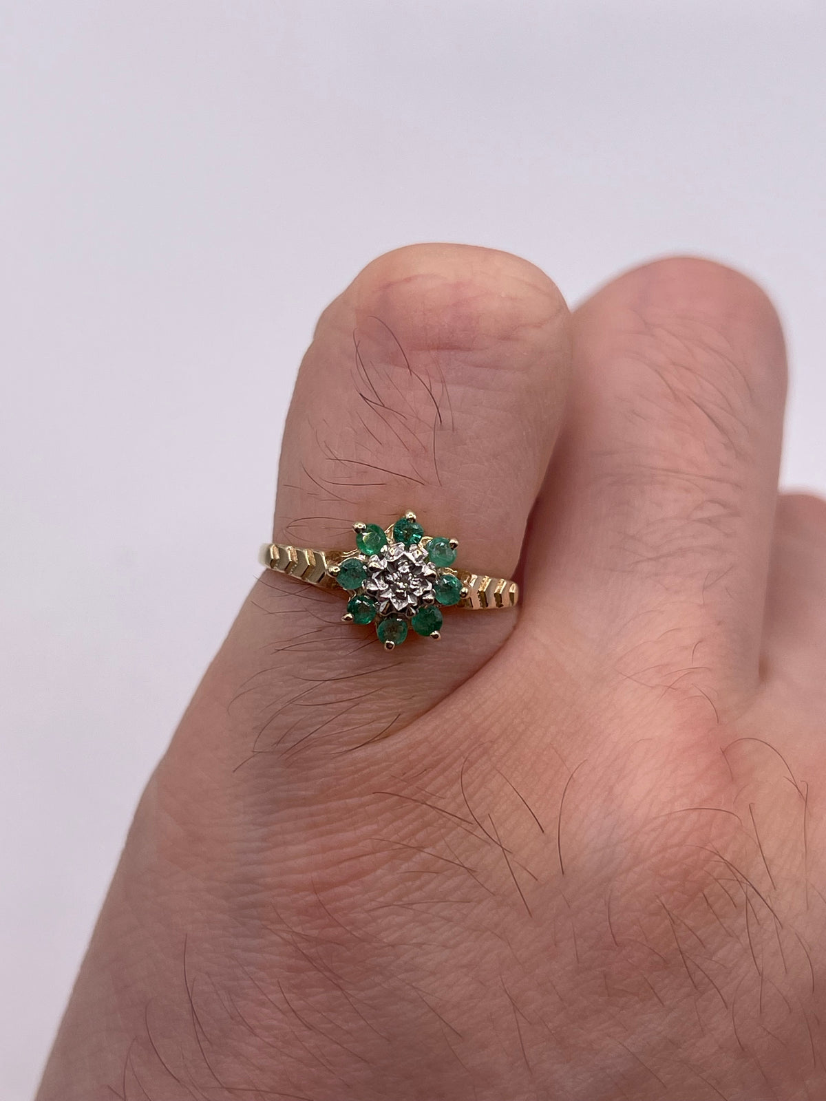 9ct gold emerald and diamond ring