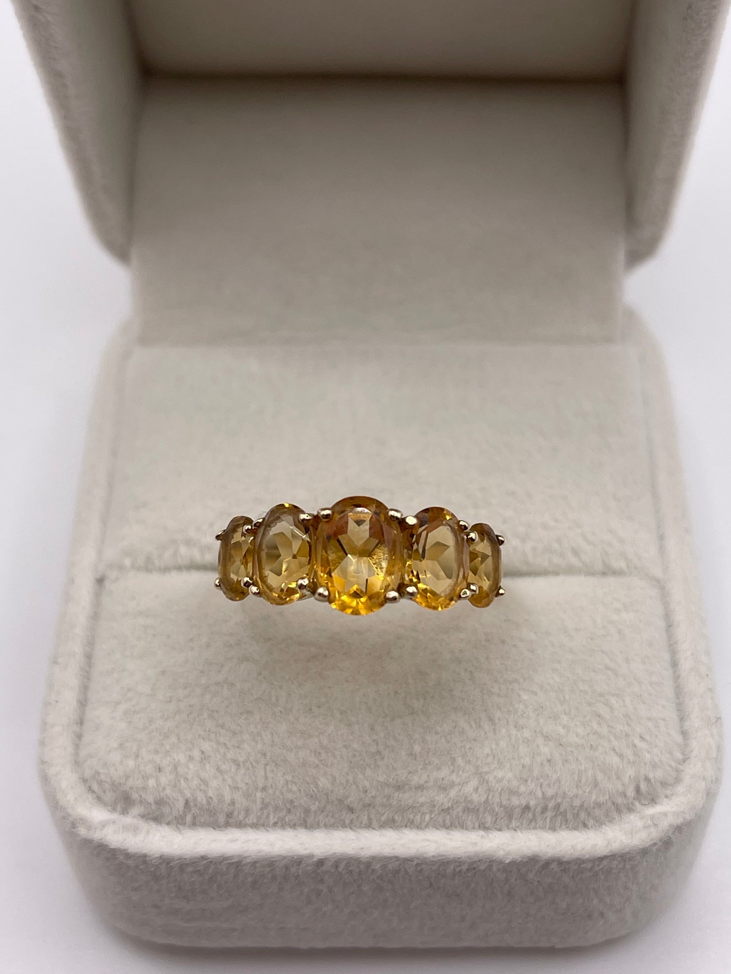 9ct gold citrine ring