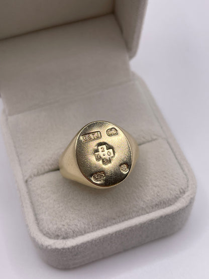9ct gold signet ring