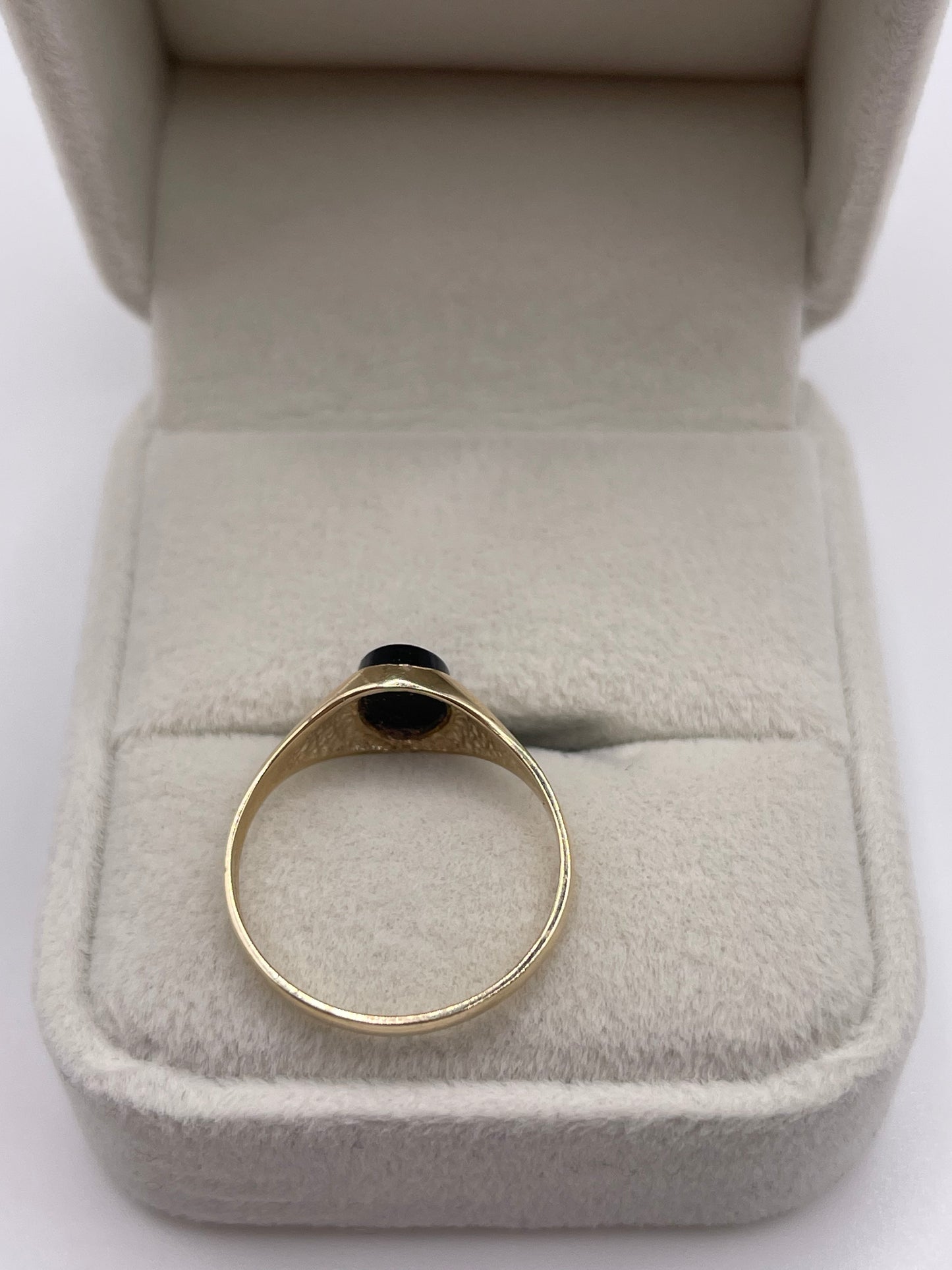 9ct gold onyx signet ring