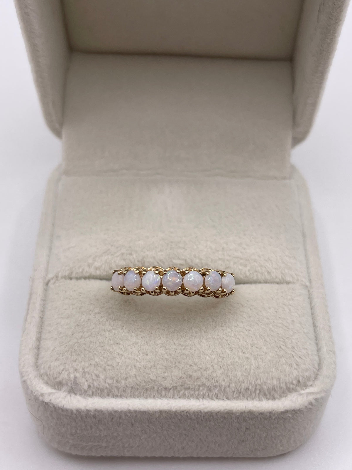 9ct gold opal ring