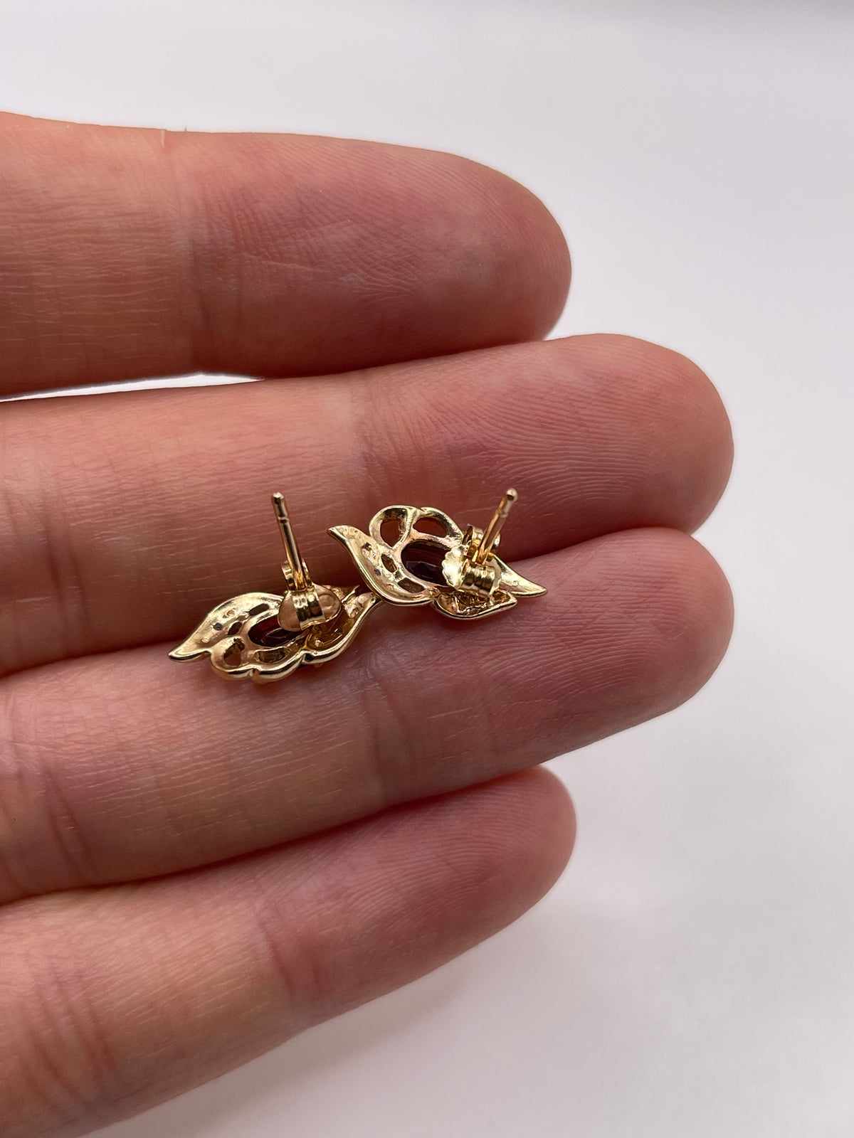 9ct gold garnet and diamond earrings
