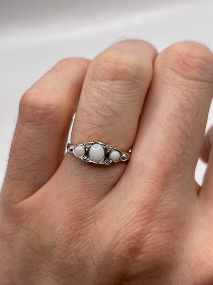 9ct gold opal and diamond ring