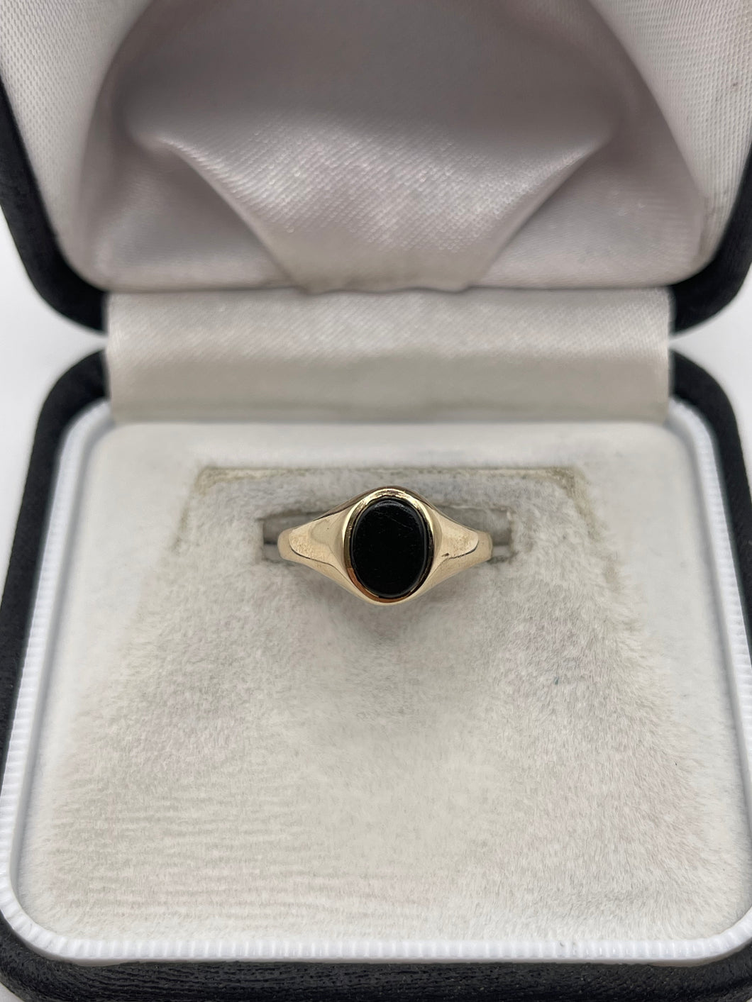 9ct gold onyx signet ring