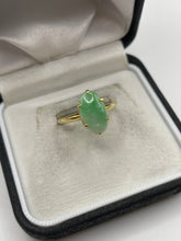 Load image into Gallery viewer, 18ct gold jade ring
