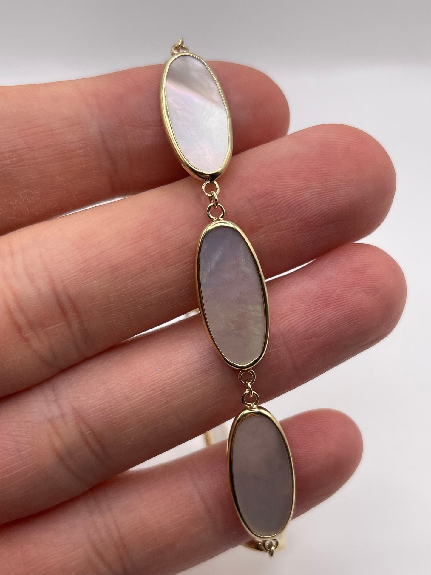 9ct gold mother of pearl bracelet