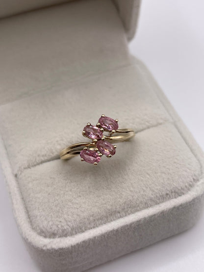 9ct gold pink sapphire ring
