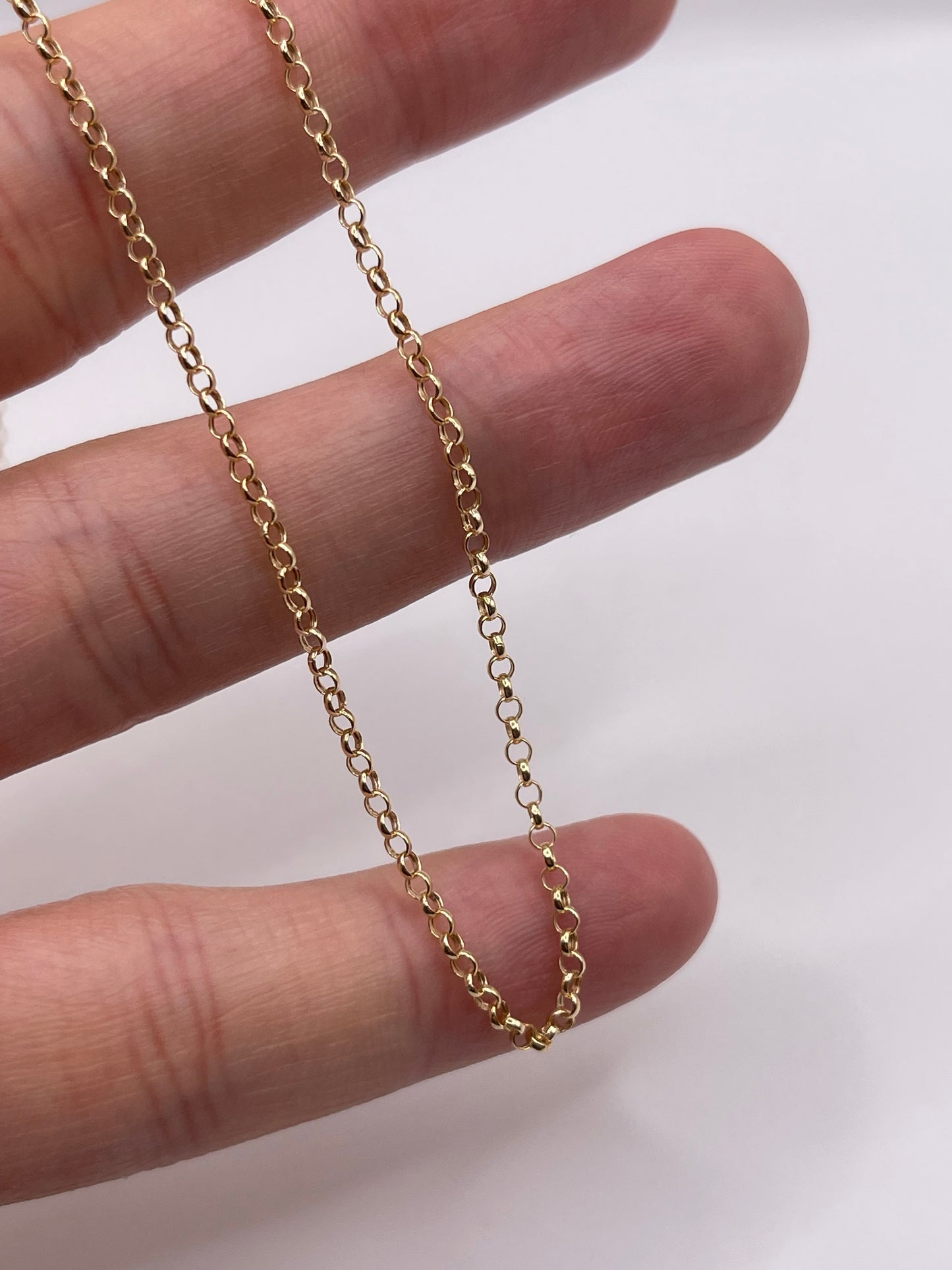 9ct gold chain F