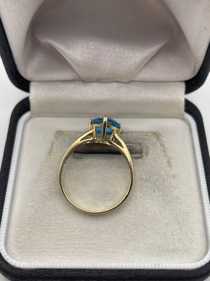 9ct gold topaz ring