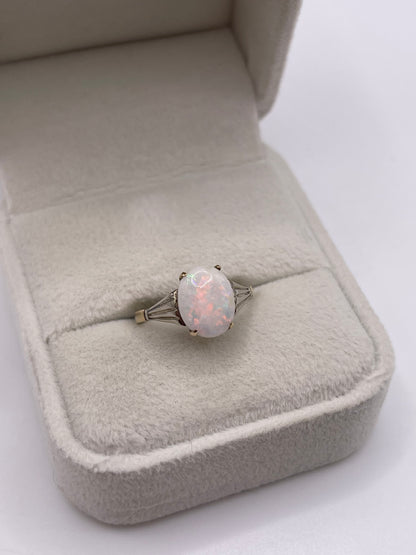 9ct gold opal ring