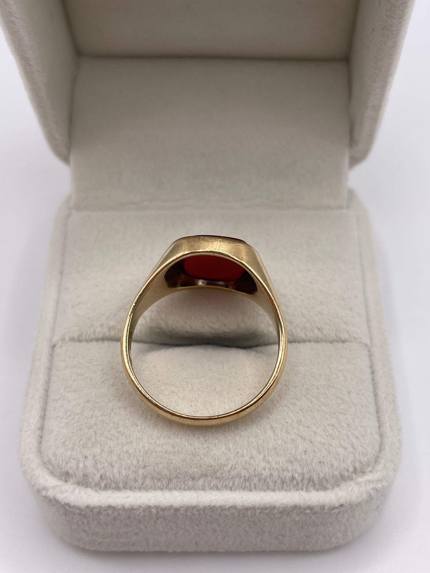 9ct gold carnelian signet ring
