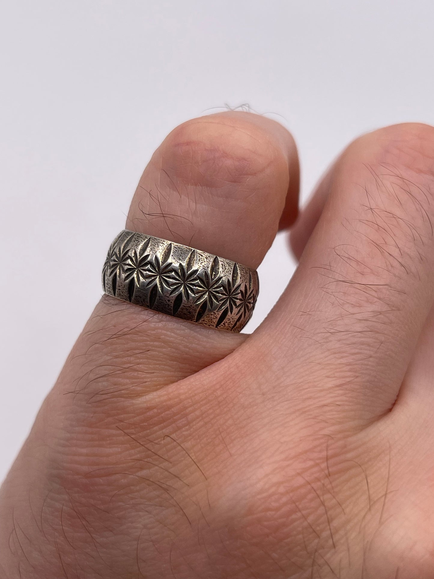 Silver engraved band
