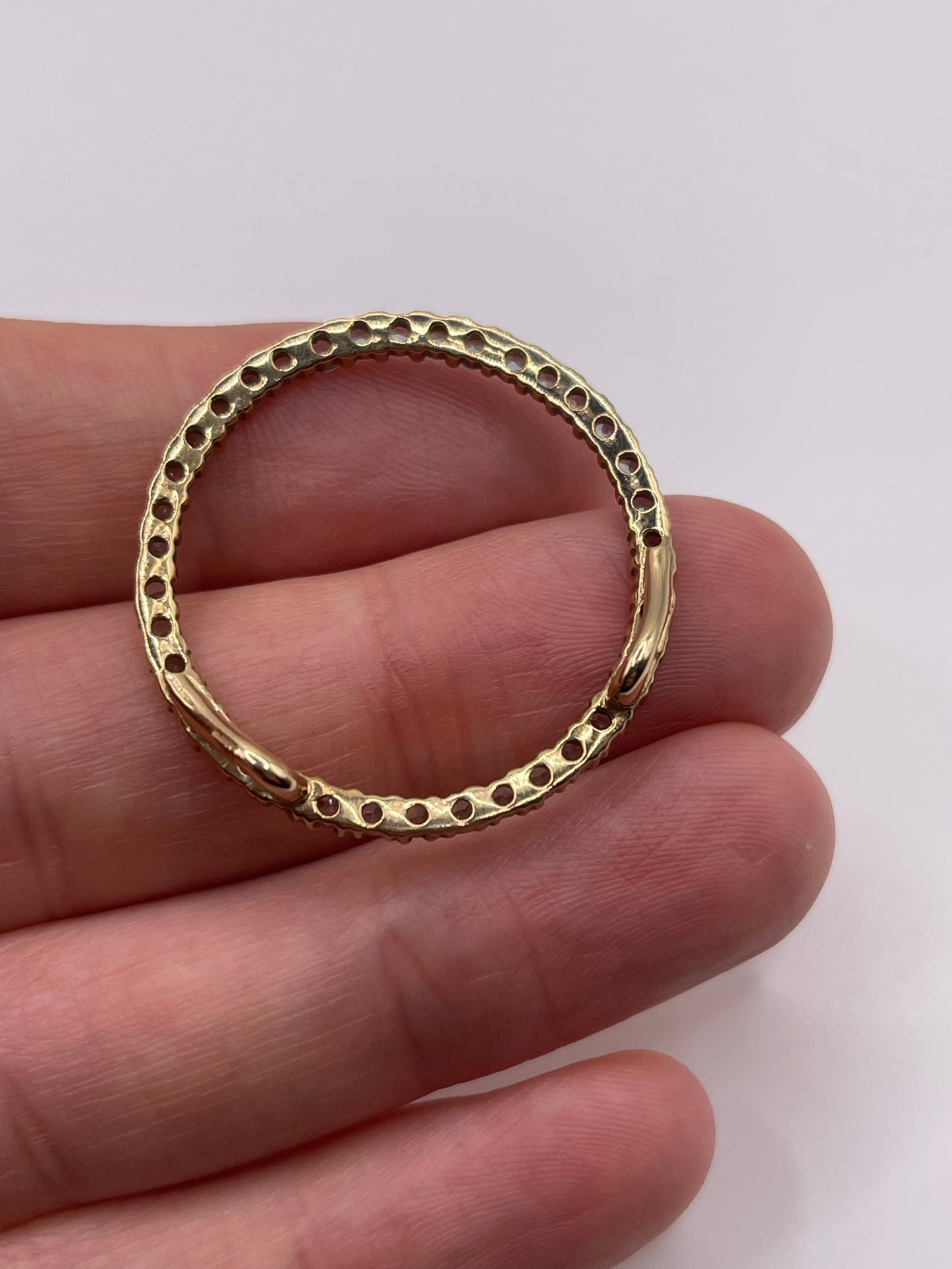 9ct gold alexandrite pendant