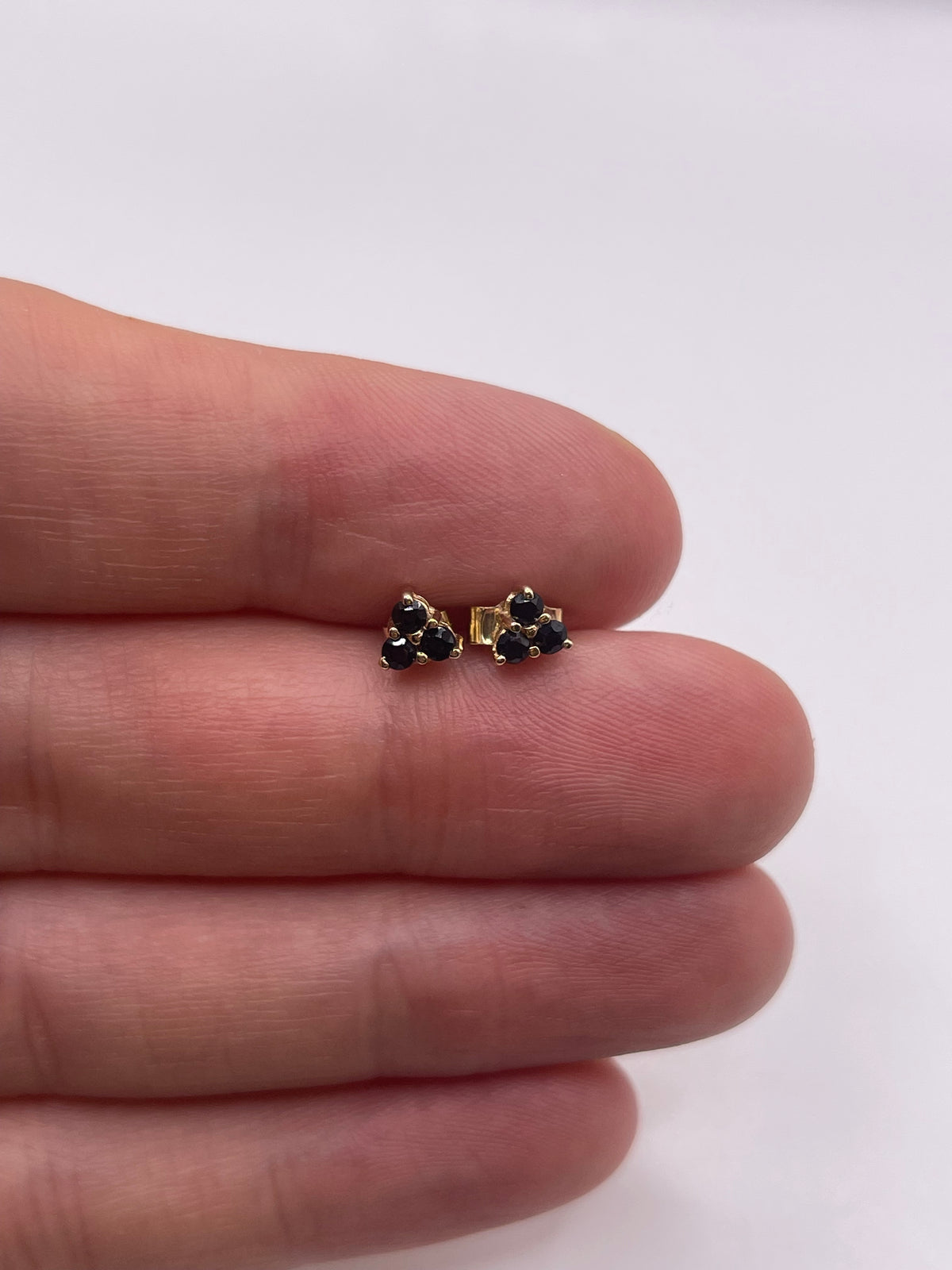 9ct gold sapphire earrings