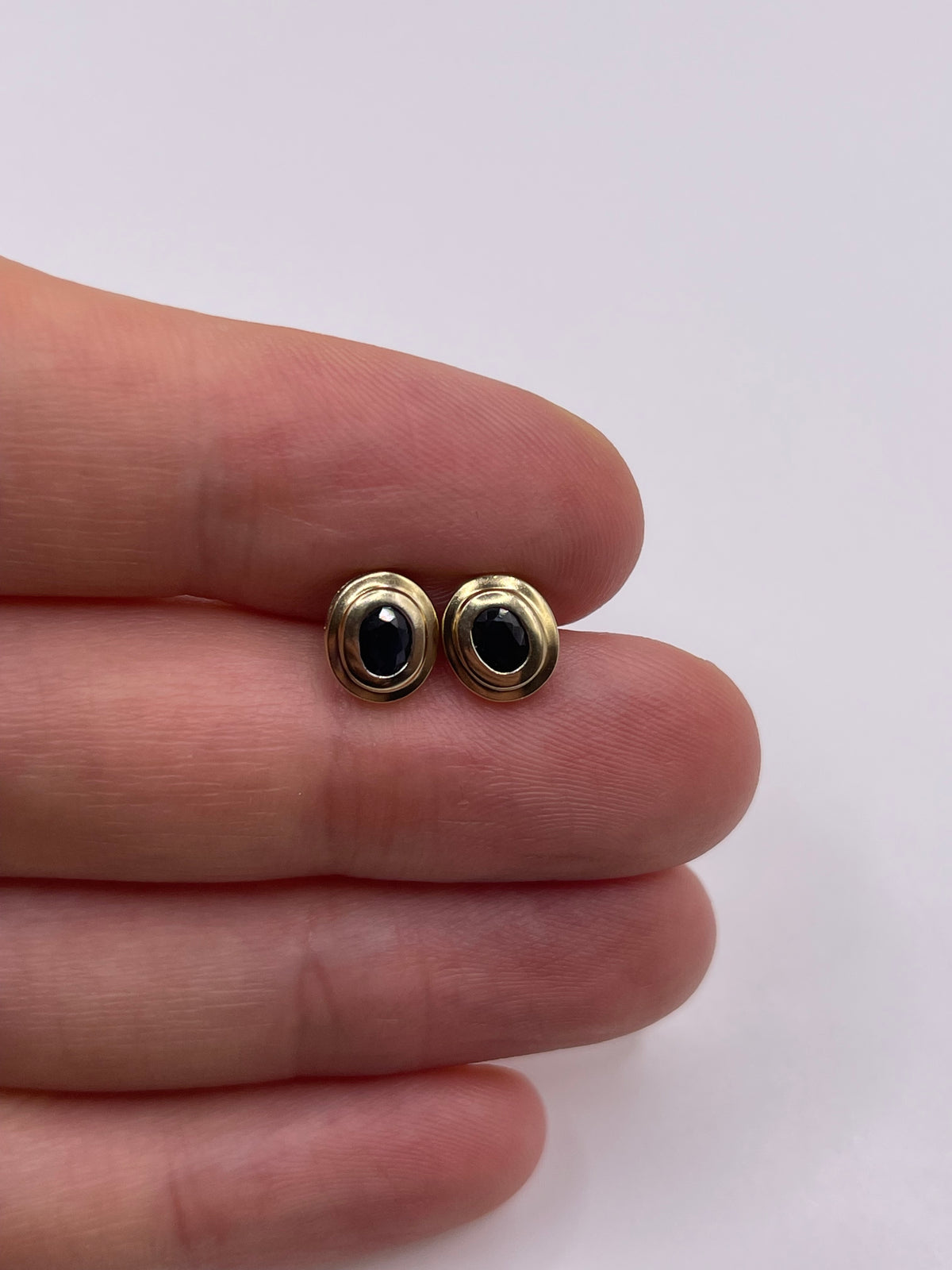 9ct gold sapphire earrings