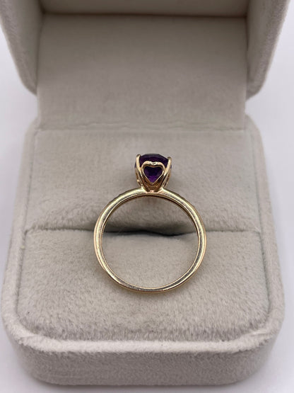 9ct gold amethyst and diamond ring
