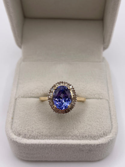 14ct gold tanzanite and diamond ring