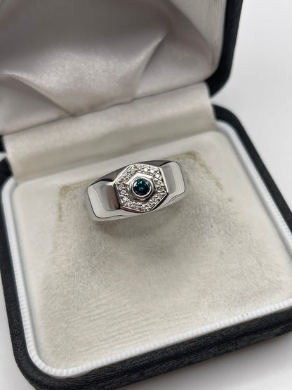 8ct white gold diamond cluster ring